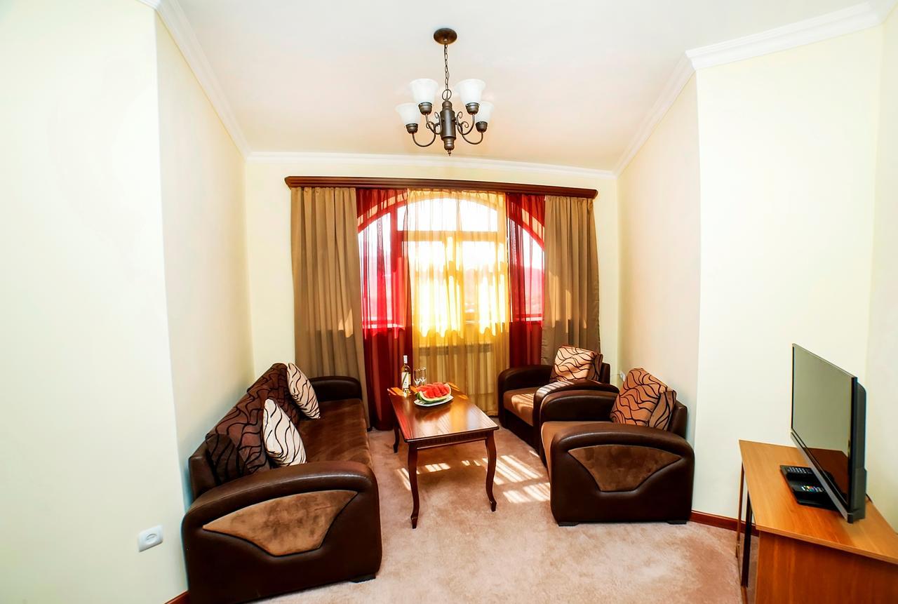 Amrots Hotel Vaykʼ Εξωτερικό φωτογραφία