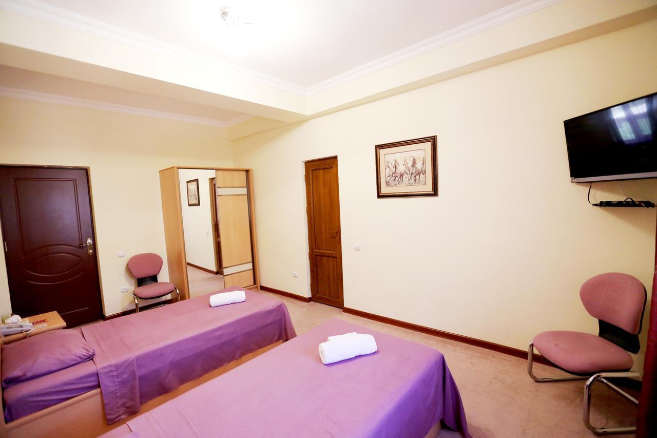 Amrots Hotel Vaykʼ Εξωτερικό φωτογραφία