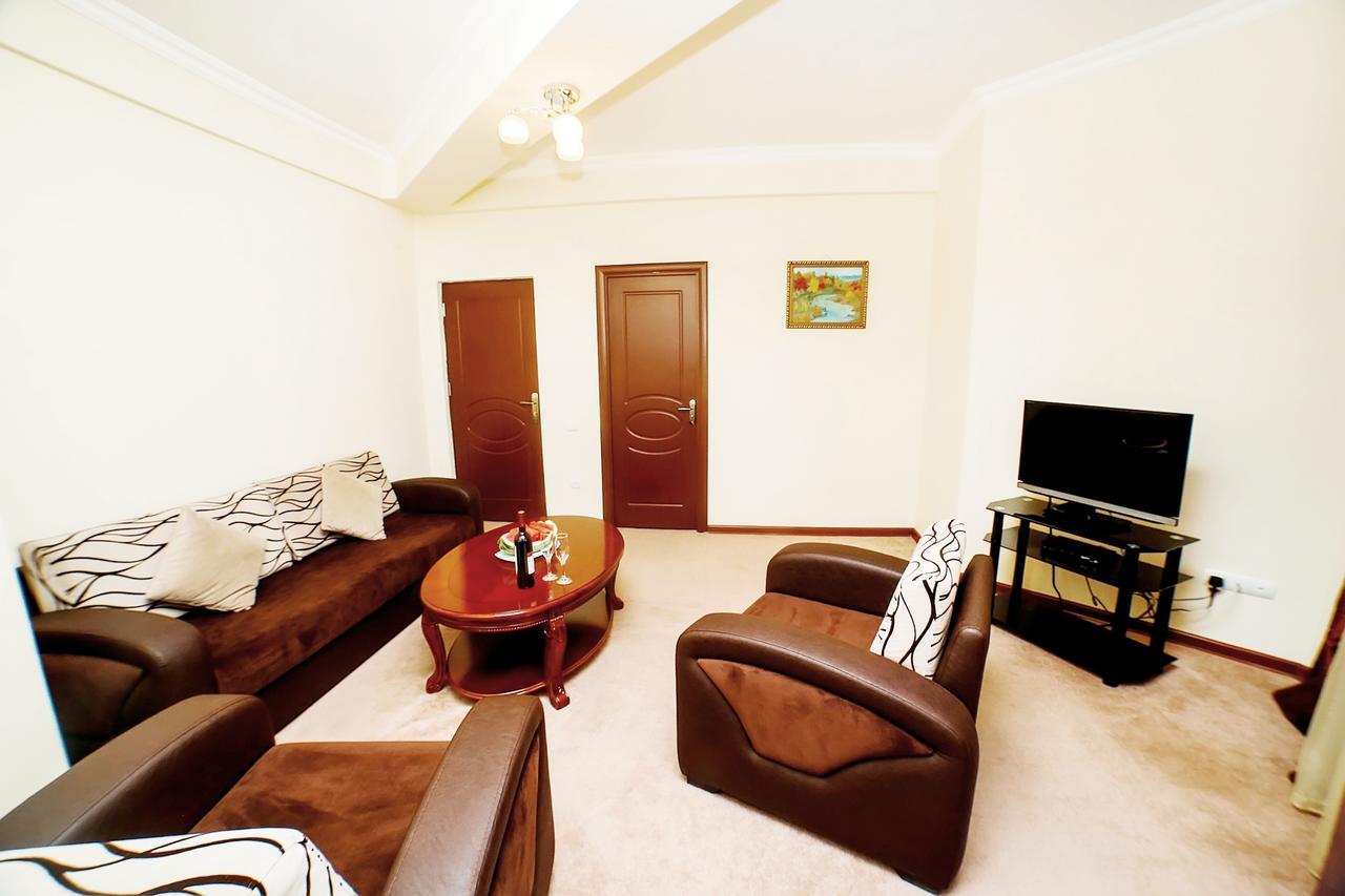 Amrots Hotel Vaykʼ Εξωτερικό φωτογραφία